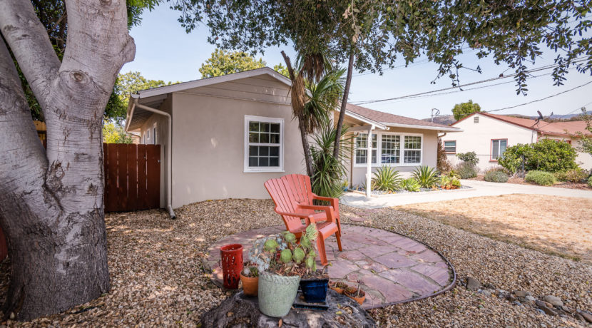 732 Rougeot Pl San Luis Obispo-print-025-19-Front Patio-3000x2002-300dpi