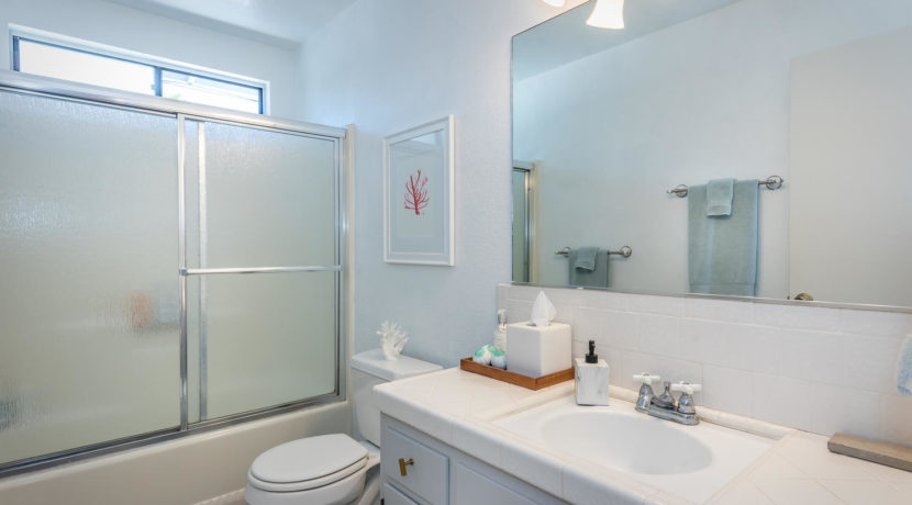 524 S Ocean Ave Cayucos CA-large-021-21-Bathroom Two-1498x1000-72dpi