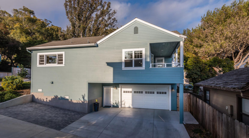 279 Main St Morro Bay CA 93442-large-036-33-Oversized 2 Car Garage-1499x1000-72dpi