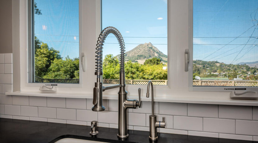 250 Hermosa Way San Luis-large-011-29-Kitchen View-1498x1000-72dpi