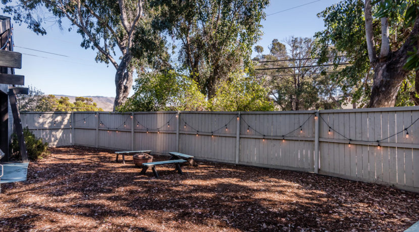 1410 Prefumo Canyon Rd San-large-021-18-Large Yard-1499x1000-72dpi