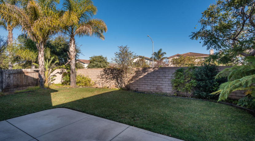 1814 Duke Dr Santa Maria CA-large-026-25-Yard-1498x1000-72dpi