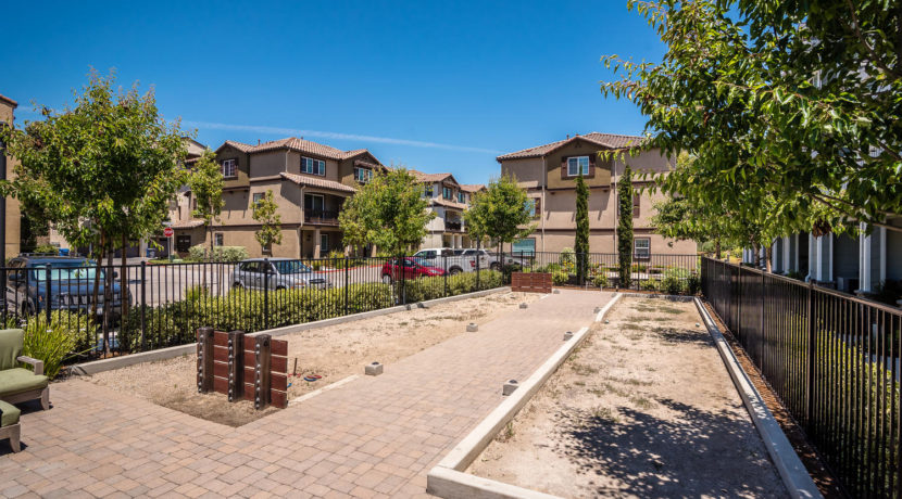 3290 Lavender Ln San Luis-large-033-030-Outdoor Community Space-1498x1000-72dpi