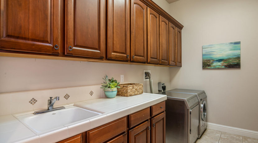 3265 Lupine Canyon Rd Avila-large-026-025-Laundry Room-1499x1000-72dpi