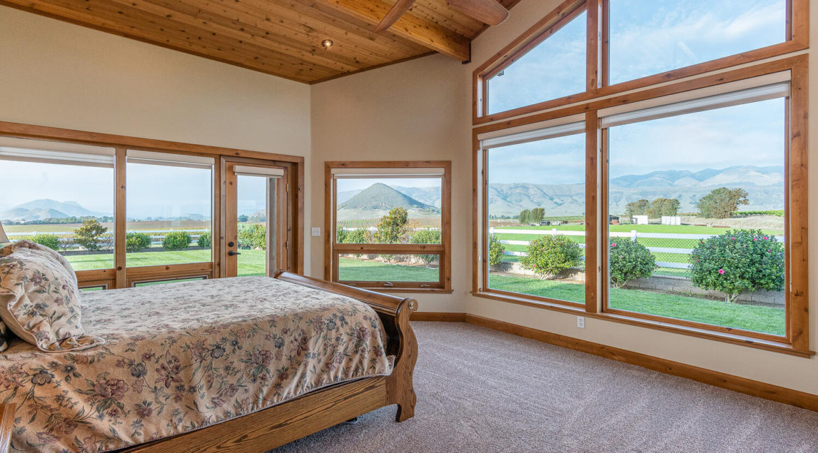 5050 Edna Rd San Luis Obispo-large-026-068-Master Suite-1498x1000-72dpi