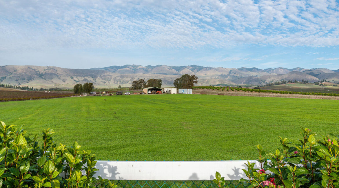 5050 Edna Rd San Luis Obispo-large-047-035-Back Yard-1498x1000-72dpi