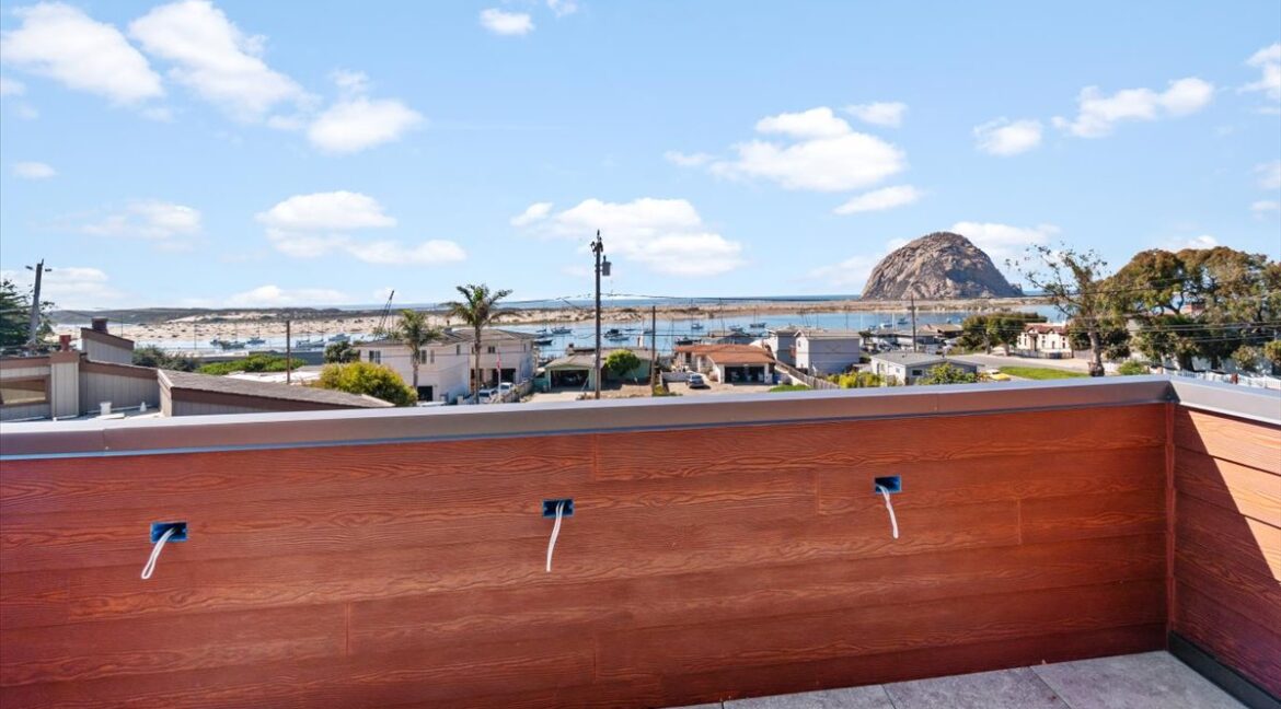 14-Primary Suite Deck