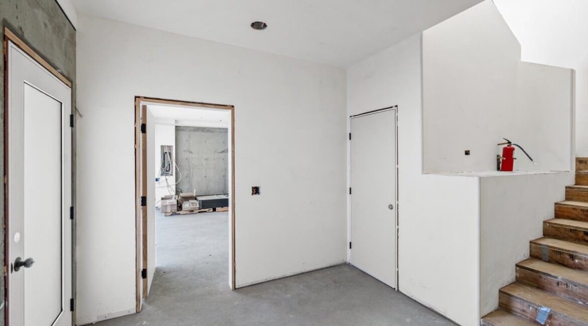 32-First Level Foyer