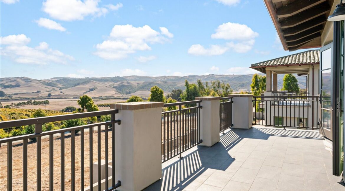 044-Primary Suite Balcony