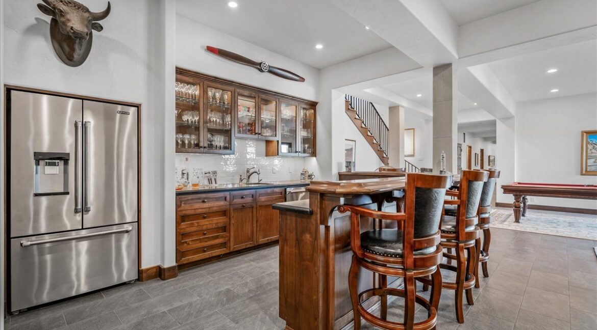 061-Lower Level Great Room