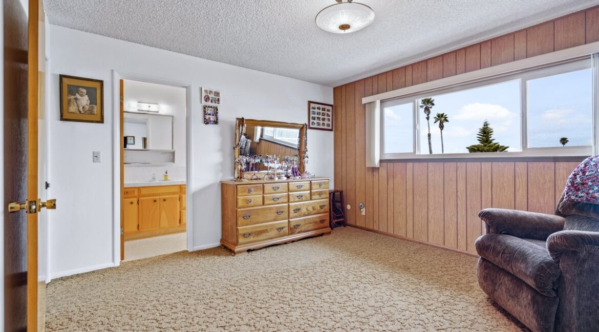 18-Primary Suite