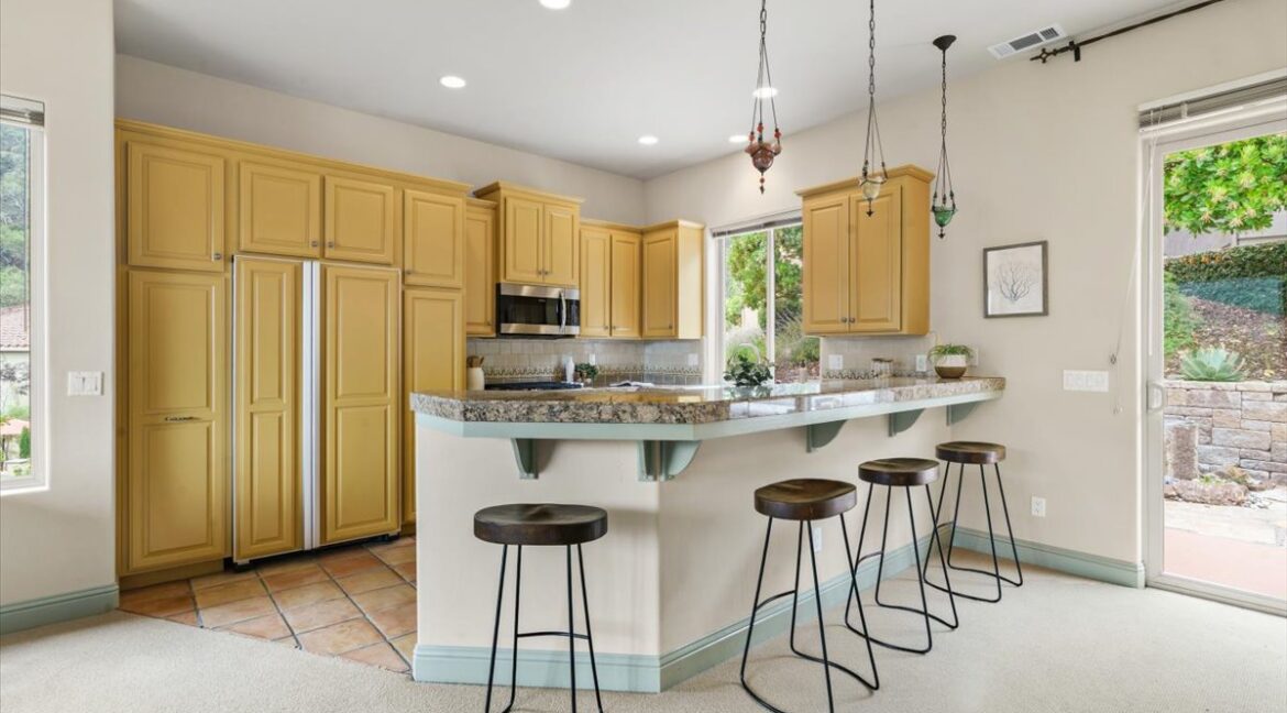 08-6470SpottedWoodLn_13