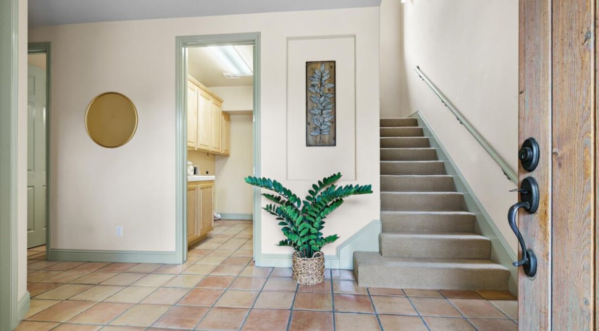 22-6470SpottedWoodLn_26